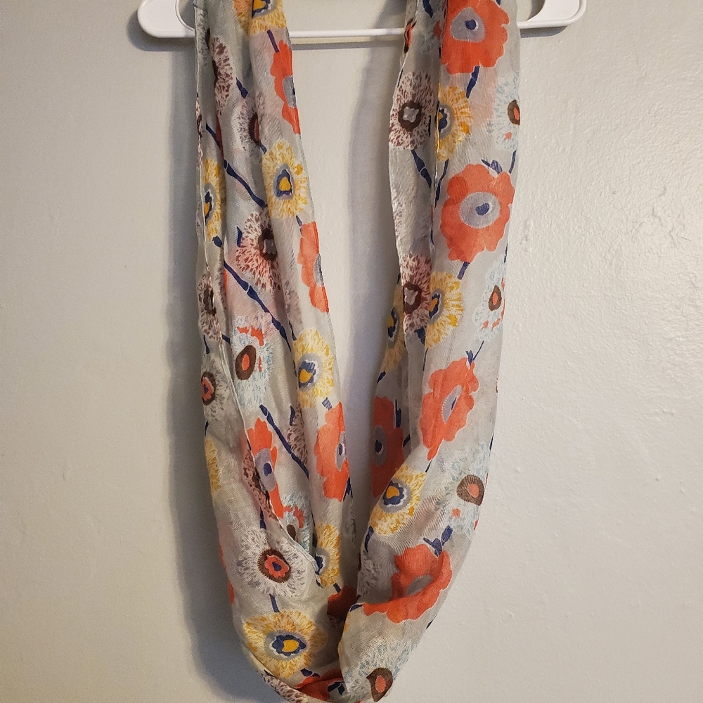 Infiniti floral scarf